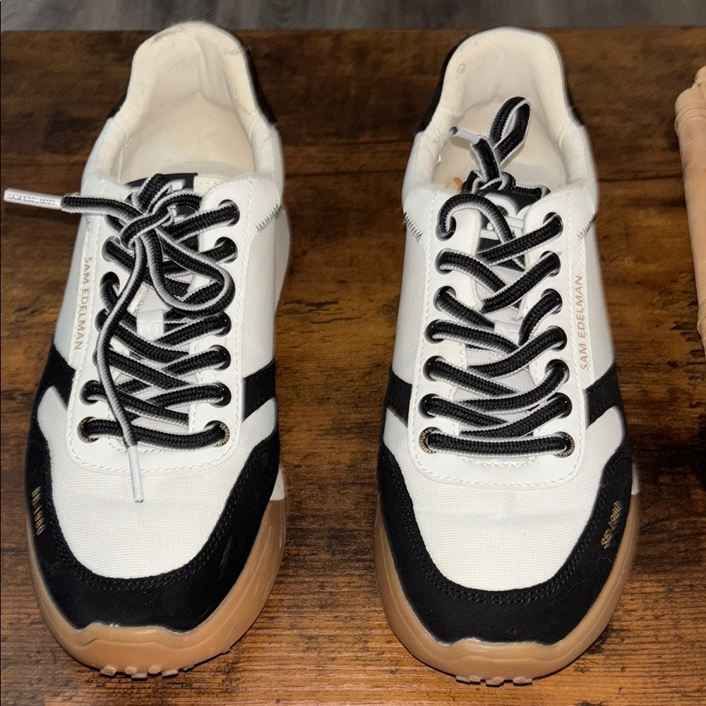 Sam Edelman White and Black Sneakers with Retro Design and Textured Upper